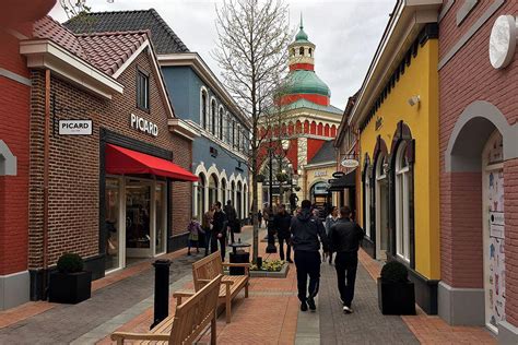 roermond outlet village